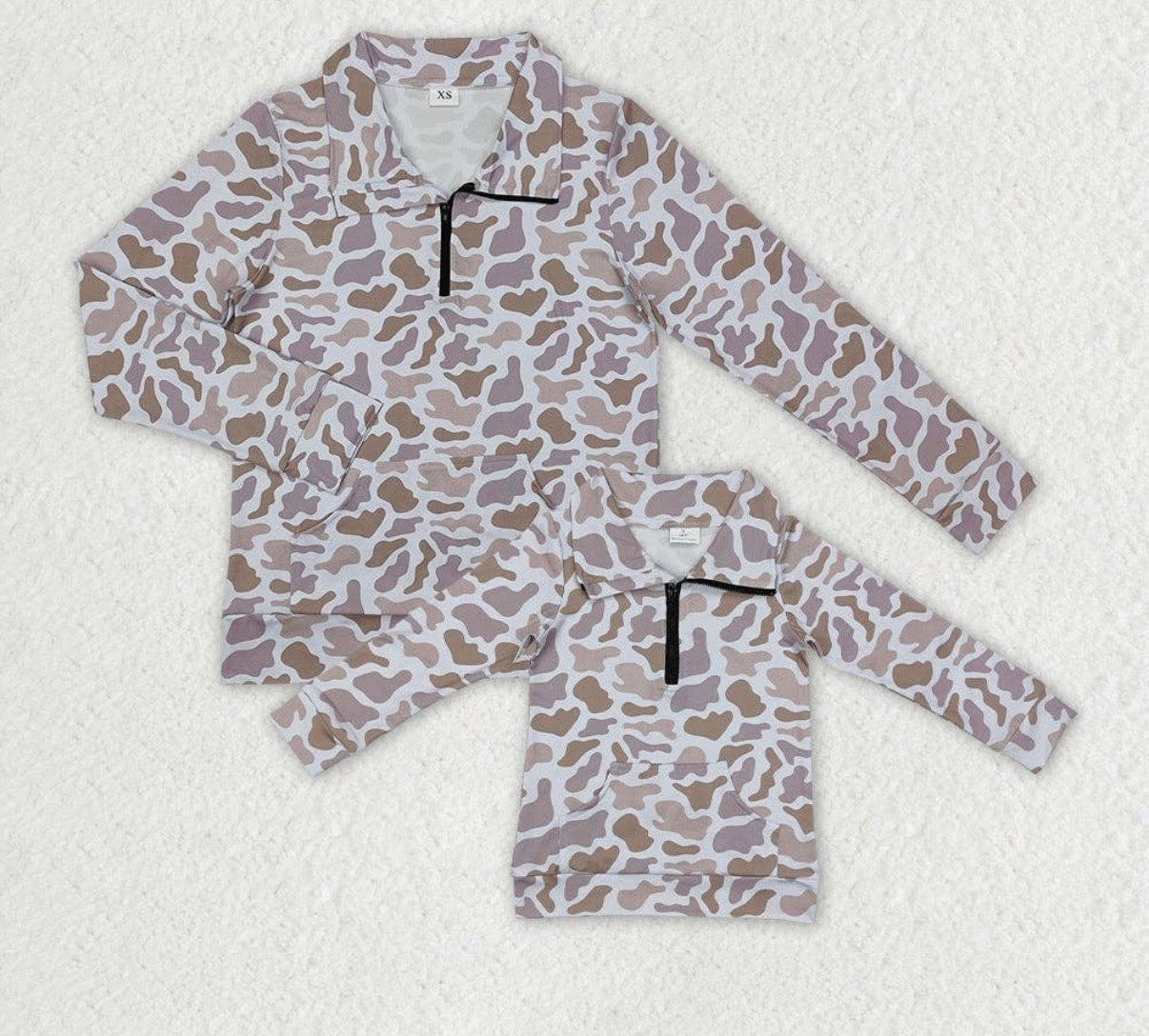 Women Camo pullover