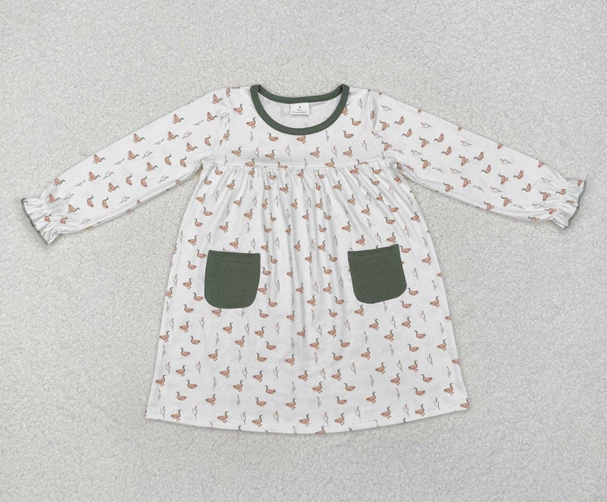 Duck dress